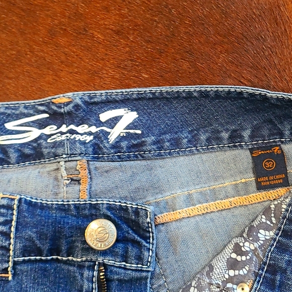 Seven7 - Picture 4 of 5